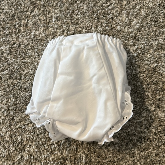 Eyelet Ruffle Diaper Cover - Picture 2 of 3